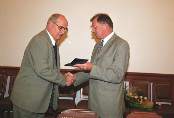 Medal KF 2002 2.jpg